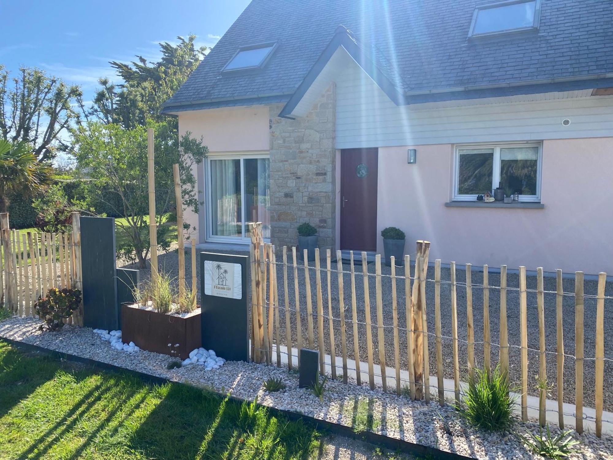 L'escale 551, gîte Santec à 250m de la plage Esterno foto